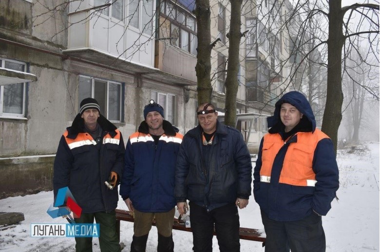 Калужские коммунальщики продолжают аварийно-восстановительные работы в Луганской Народной Республике.